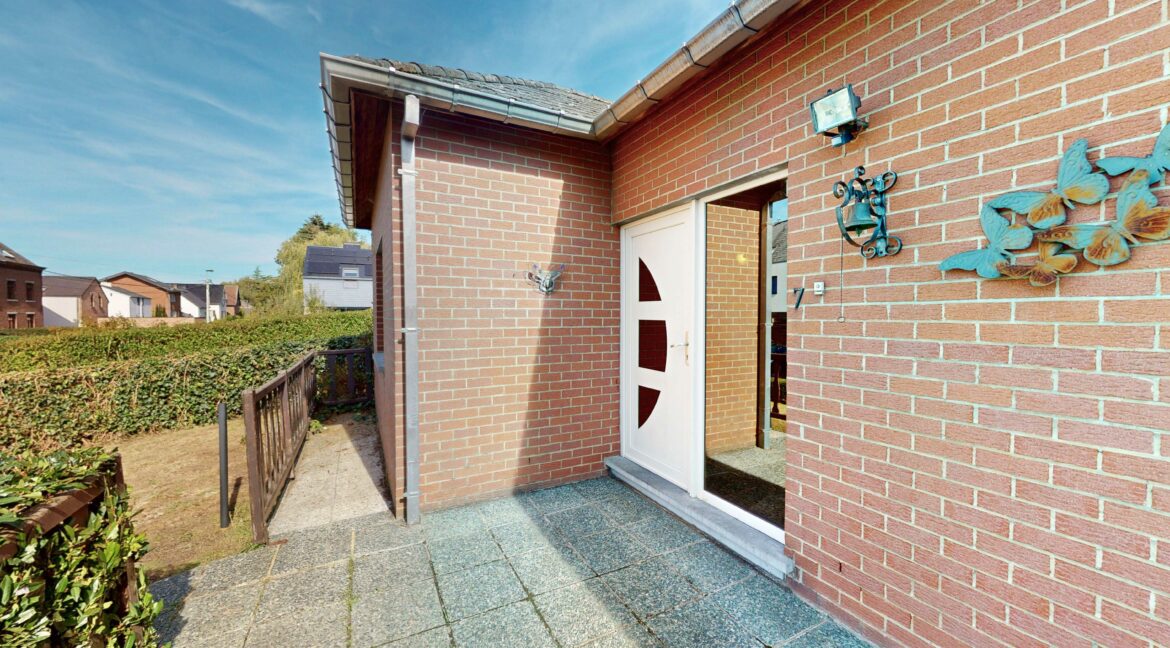 Nivelles-09232025_192048