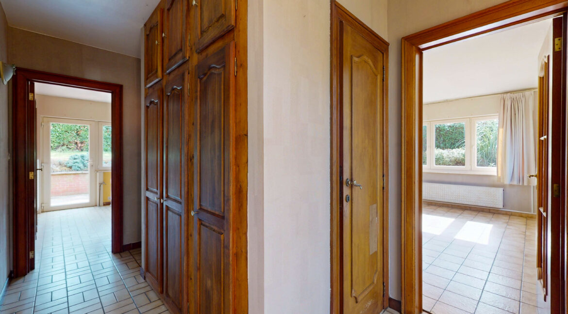 Nivelles-09232025_192444