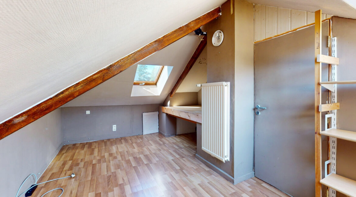 Nivelles-09232025_192533