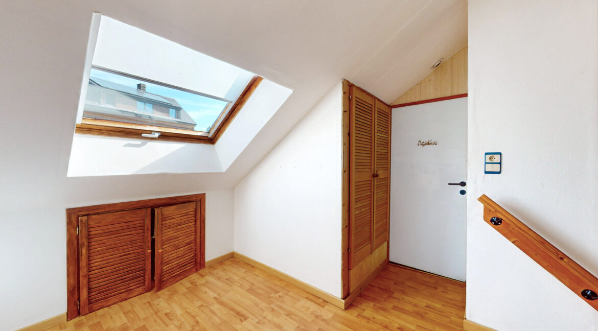 Nivelles-09232025_192607