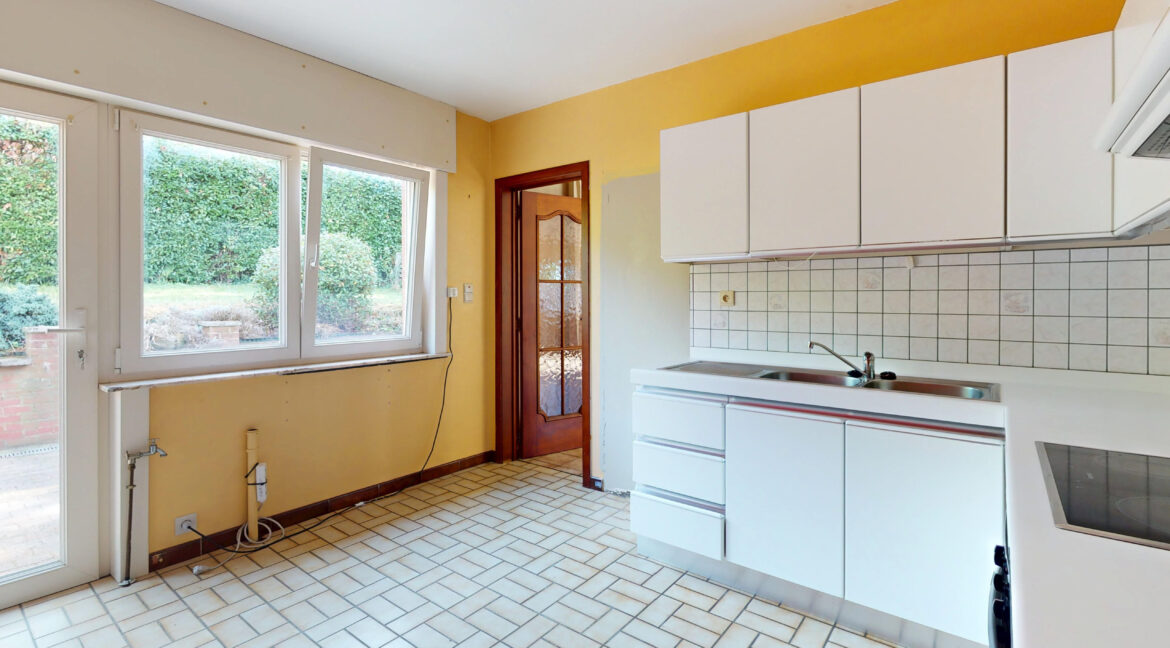 Nivelles-09232025_193117