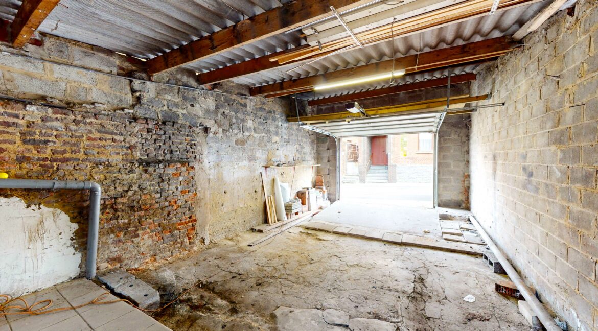 Manage-Maison-en-vente-par-Bureau-Rosa-10072025_202943