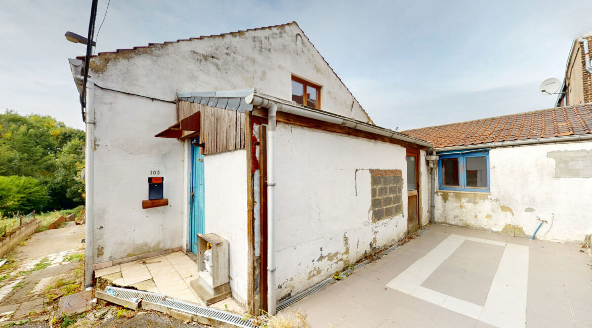 Manage-Maison-en-vente-par-Bureau-Rosa-10072025_203041